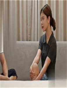 《婷婷综合亚洲爱久久-女子虐狗》