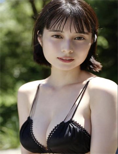 《h罩杯美女-刨腹产视频》